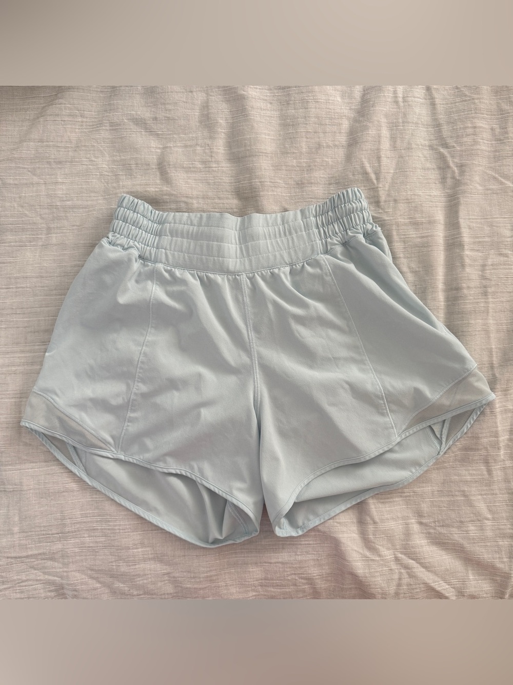 Lululemon High- Rise Lined 4” Hotty Hot Shorts Powder Blue